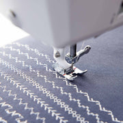 HUSQVARNA® VIKING® ONYX™ 25 Sewing Machine - Choice Fabrics957412112