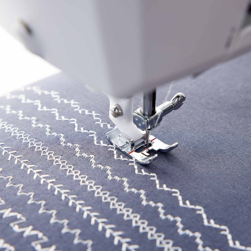 HUSQVARNA® VIKING® ONYX™ 25 Sewing Machine - Choice Fabrics957412112