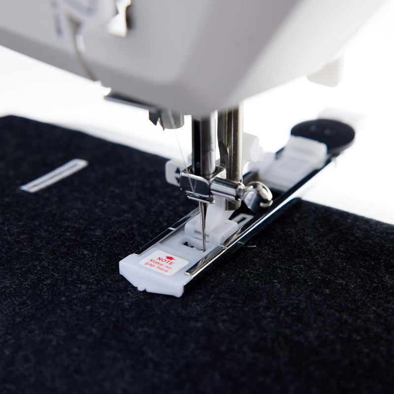 HUSQVARNA® VIKING® ONYX™ 25 Sewing Machine - Choice Fabrics957412112