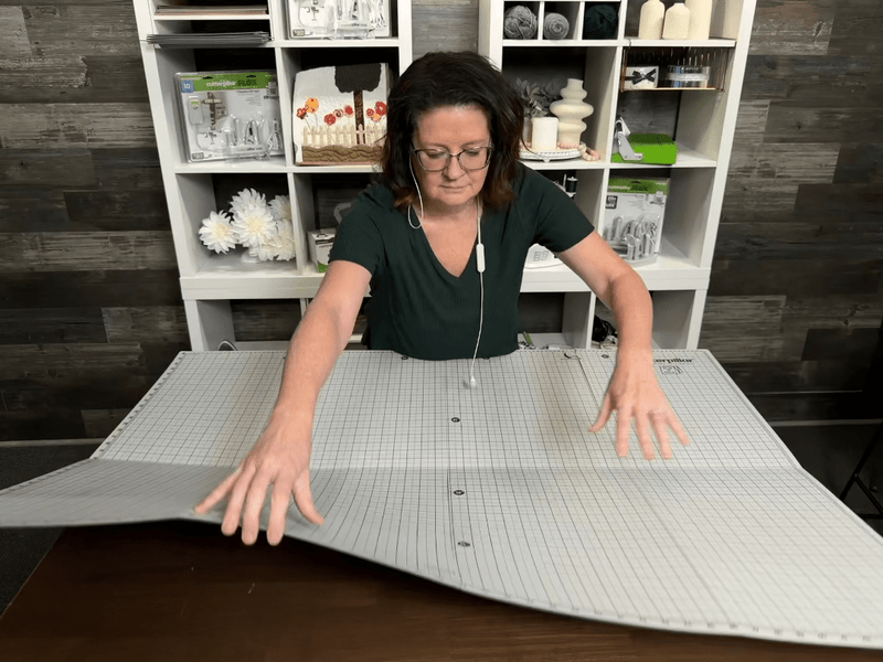 CUTTERPILLAR FLIP AND FOLD 48 SELF-HEALING CUTTING MAT - Choice FabricsCPP-FLIPNFOLD