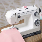 HUSQVARNA® VIKING® ONYX™ 25 Sewing Machine - Choice Fabrics957412112