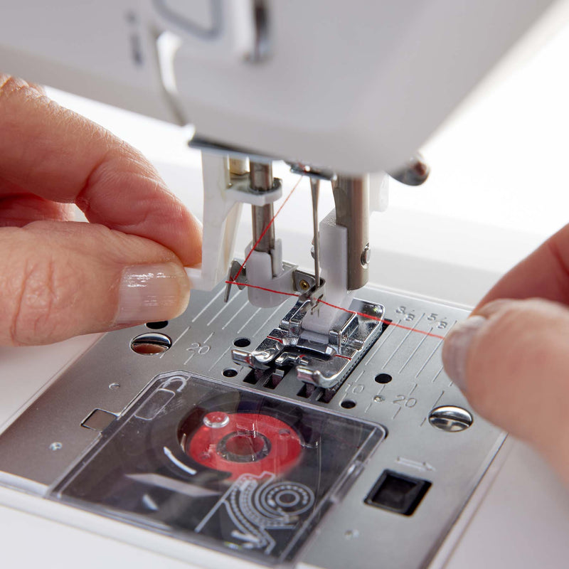 HUSQVARNA® VIKING® ONYX™ 15 Sewing Machine - Choice Fabrics957410112