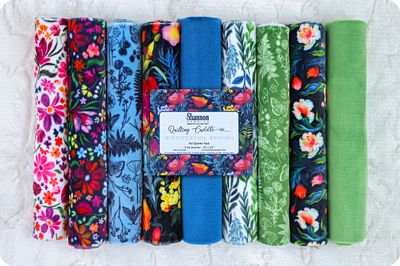 Quilting Cuddle Fat Quarter Bundle - Whisperbloom VB - Choice FabricsCKFQWBVB