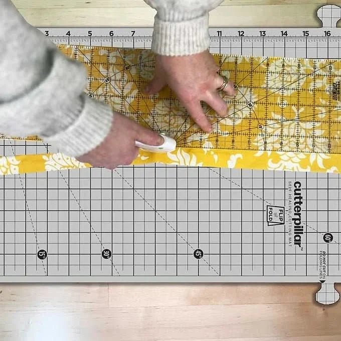 CUTTERPILLAR FLIP AND FOLD 48 SELF-HEALING CUTTING MAT - Choice FabricsCPP-FLIPNFOLD