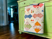 Vintage Bows Quilt Pattern - Paper Pattern - Choice Fabricssku-45141796683929