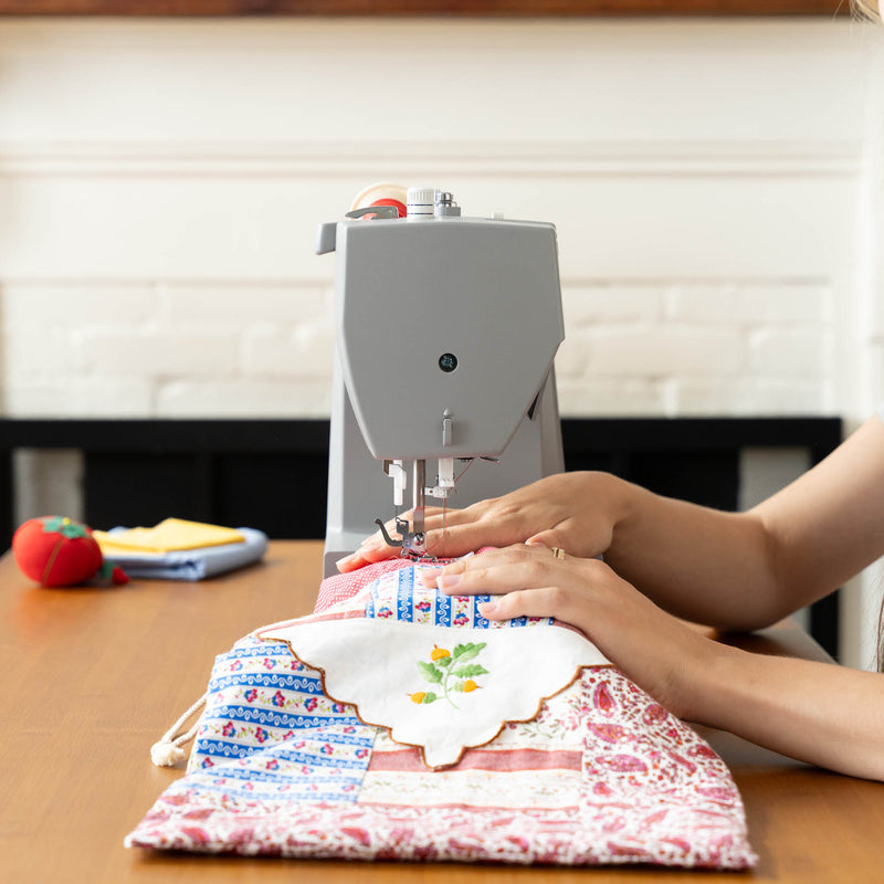SINGER® Heavy Duty 6700C Computerized Sewing Machine - Choice Fabrics230255112