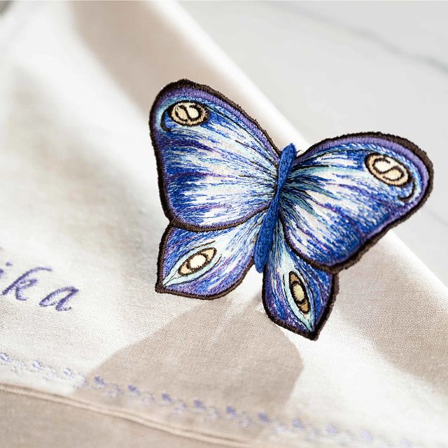 HUSQVARNA® VIKING® DESIGNER QUARTZ™ 29 Sewing & Embroidery Machine - Choice Fabrics957422112