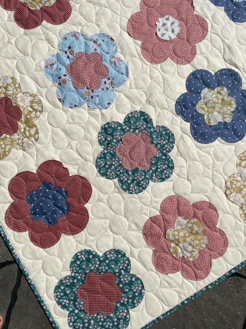Pocket Full of Posies Quilt - Paper Print Version Mailed - Choice FabricsSKU_1074180768